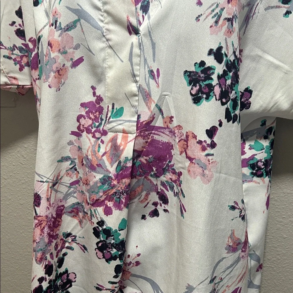 Amazon Essentials Women's Floral Blouse - Multicolor on White - Picture 7 of 8